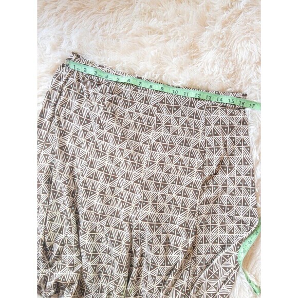 Axcess by Liz Claiborne women’s skirt. Size large. - Picture 4 of 6